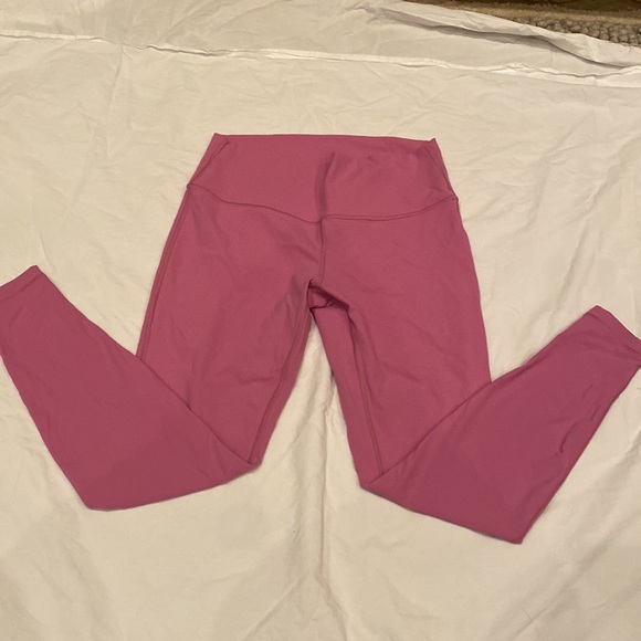 lululemon athletica Pants - Lululemon 28 inch inseam Wonder under leggings. Great condition.